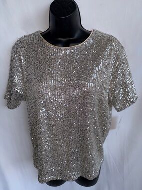 Ophelia Roe Silver Sequin Top, Sz S, 21” PTP, 23” L